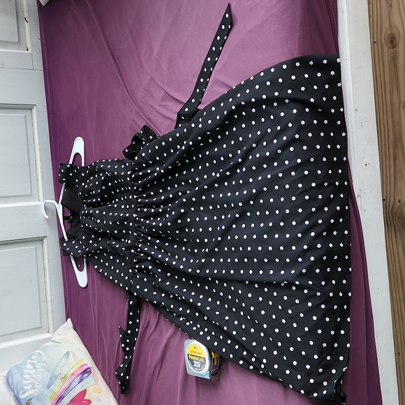 BLACK AND WHITE POLKA DOT WITH GATHERED STITCHING AROUND NECKLINE AND WAIST - Picture 6 of 6